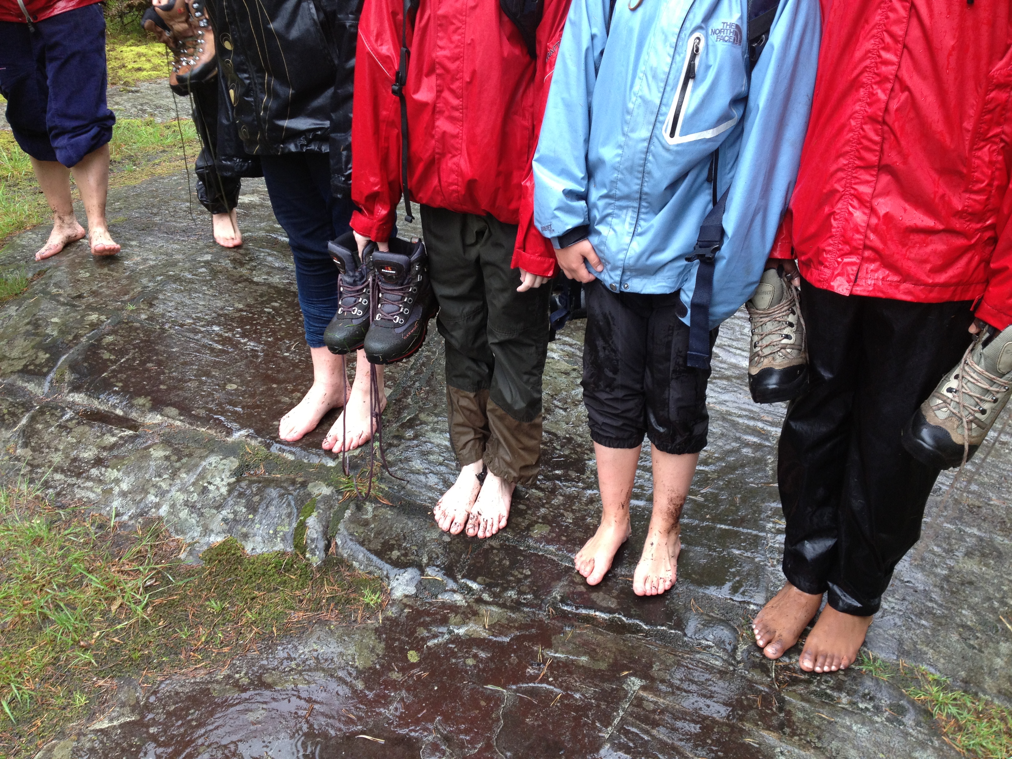 "Med føttene styrker vi røttene"