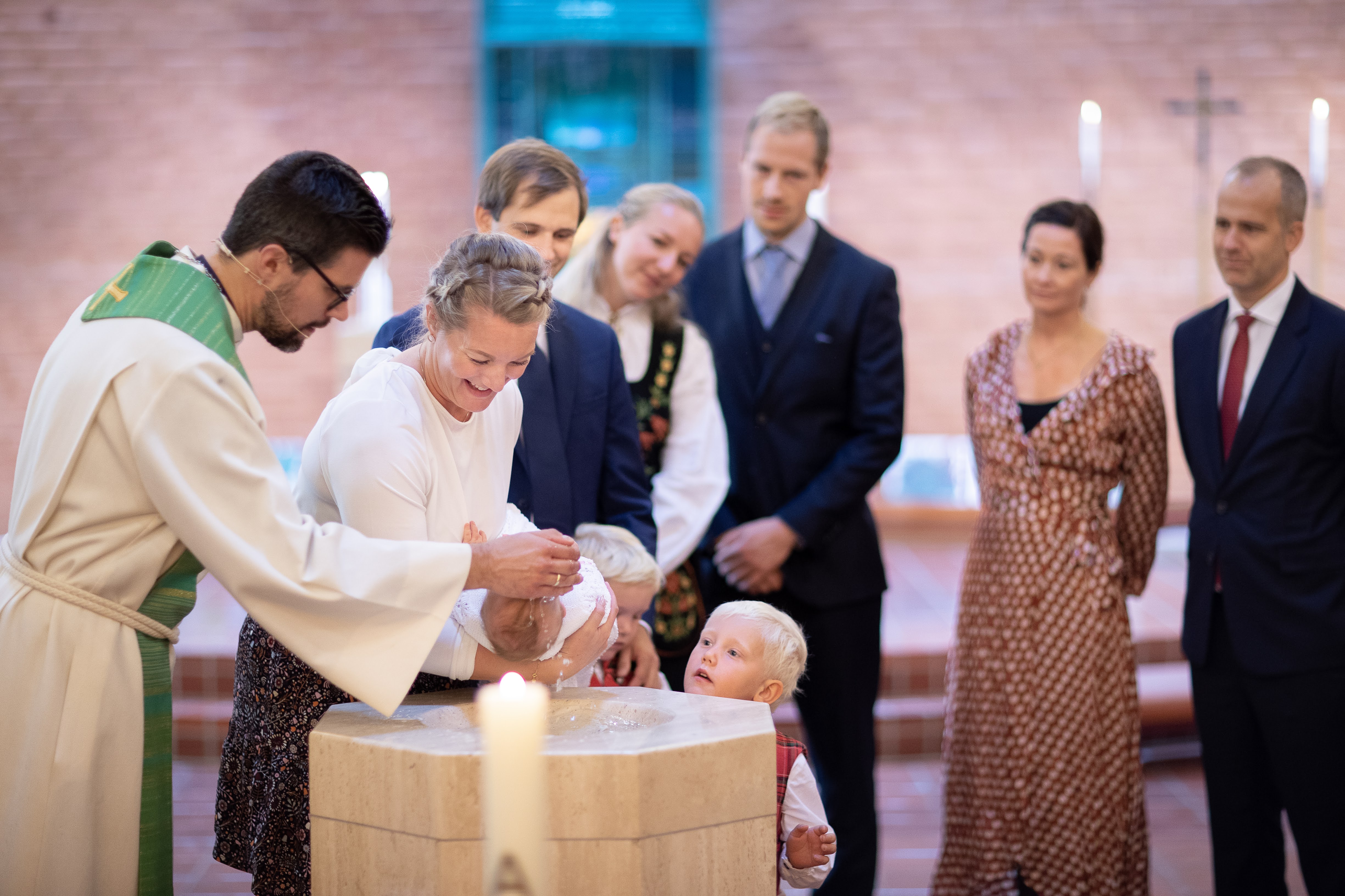 Dåp i Holmlia kirke