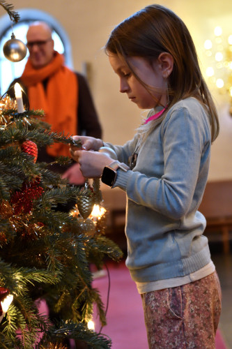 Bilde fra gudstjeneste/juletrefest