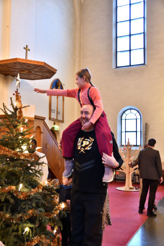 Bilde fra gudstjeneste/juletrefest