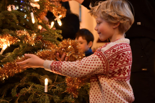 Bilde fra gudstjeneste/juletrefest
