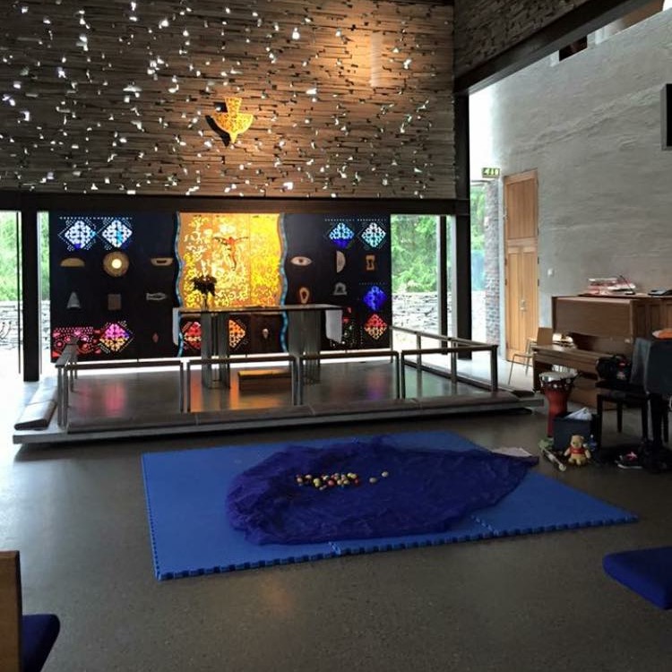 Babysang i Mortensrud kirke