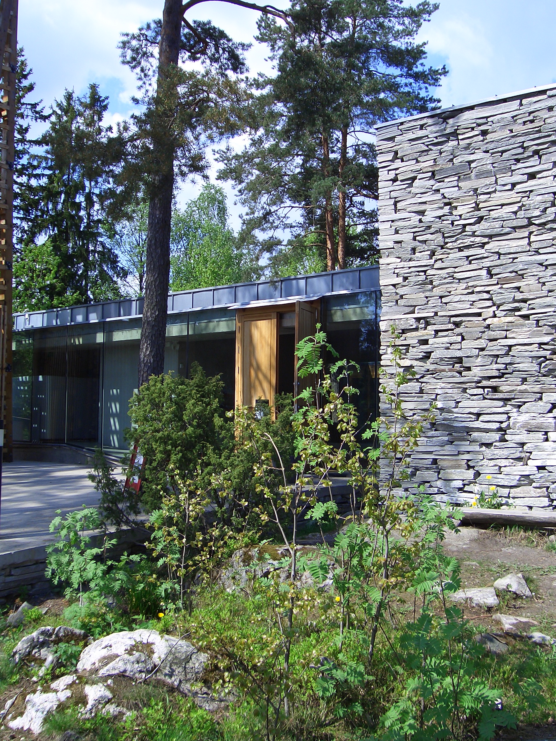 KLEMETSRUD OG MORTENSRUD MENIGHET