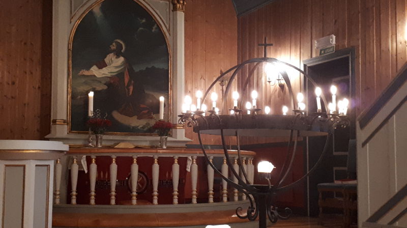 Lysene brenner i Maridalen kirke