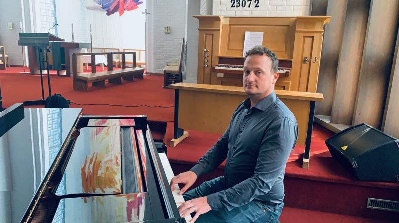 Populær kirke-musiker slutter