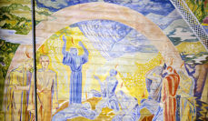 Ildtunger over apostlene. Fra takmaleriet av Hugo Lous Mohr.