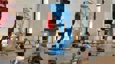 Fra tidligere babysang-samling inne i Haugerud kirke. Smittevernet gjør at det i stedet må foregå utendørs nå en stund fremover.