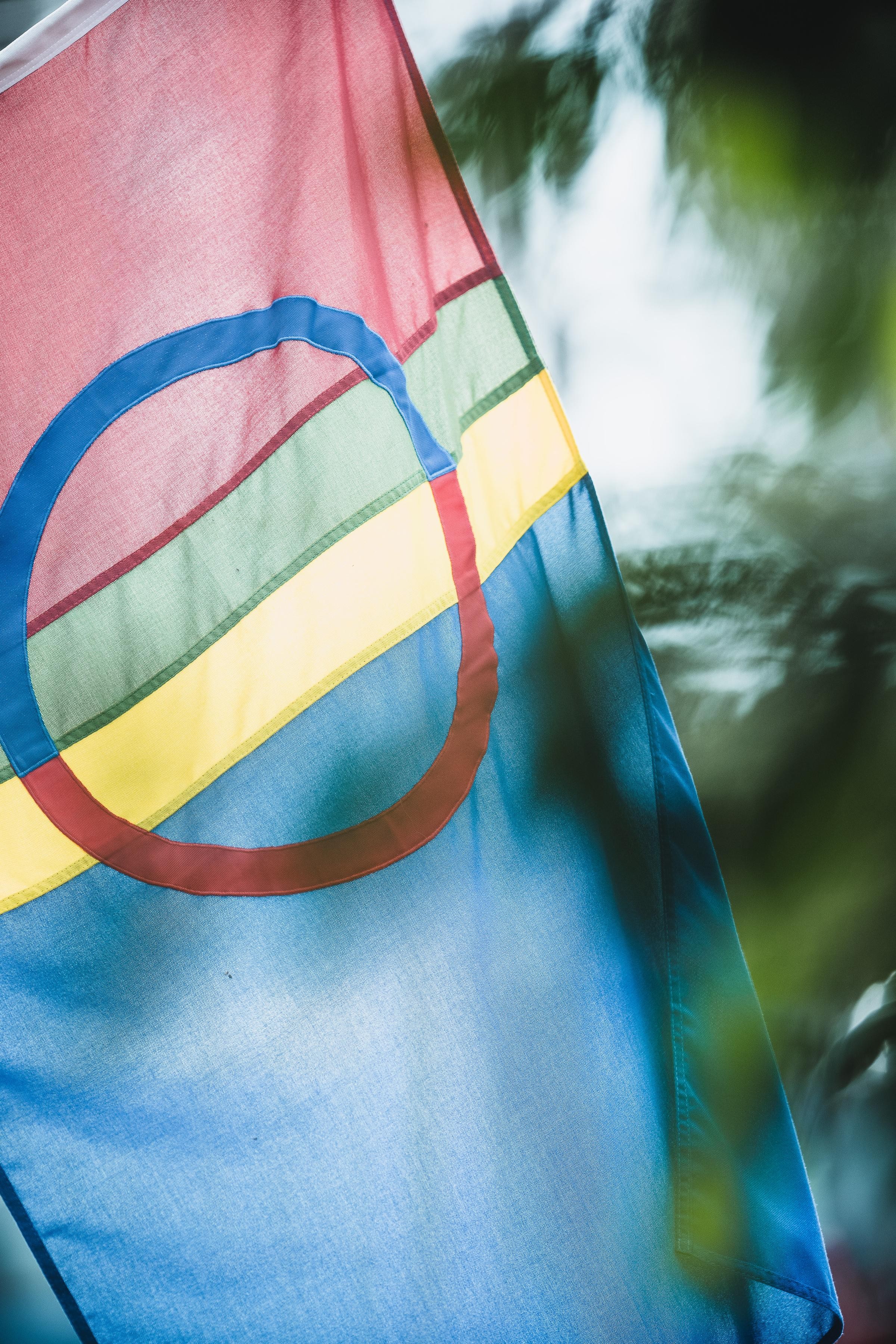 Lihkku beivviin! - Læhkoeh biejjine! - Gratulerer med dagen!