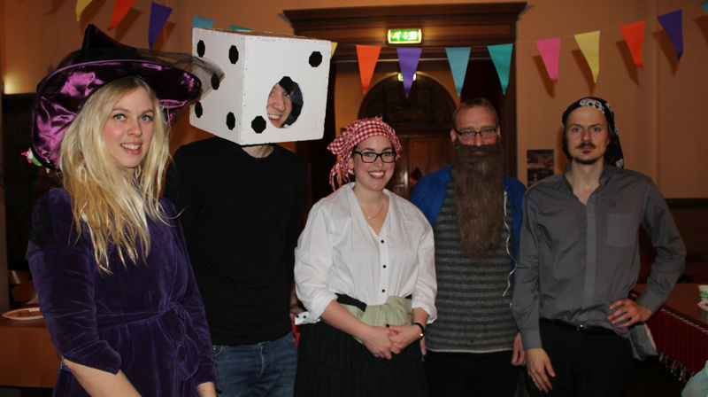 Lek og ha det gøy på karnevalsfest tors. 9.febr.