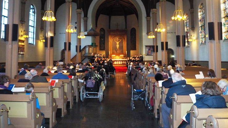 Hjelp flyktninger - bli fosterhjem!