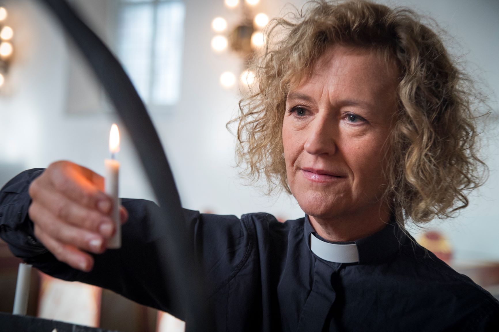 – Jeg er kirkeleder i Oslo like mye på natta som på dagen. Det er vondt å vandre hvileløst rundt uten et sted å gå til, sier Oslos biskop Kari Veiteberg. Foto: Heiko Junge / NTB scanpix