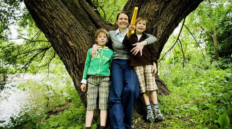 Kveldsmesse med nabokjerringa som gjest. Filmskaper Aslaug Holm i samtale med prest Ole Andreas Holen. Sagene kirke søndag 22. oktober kl. 19.00.