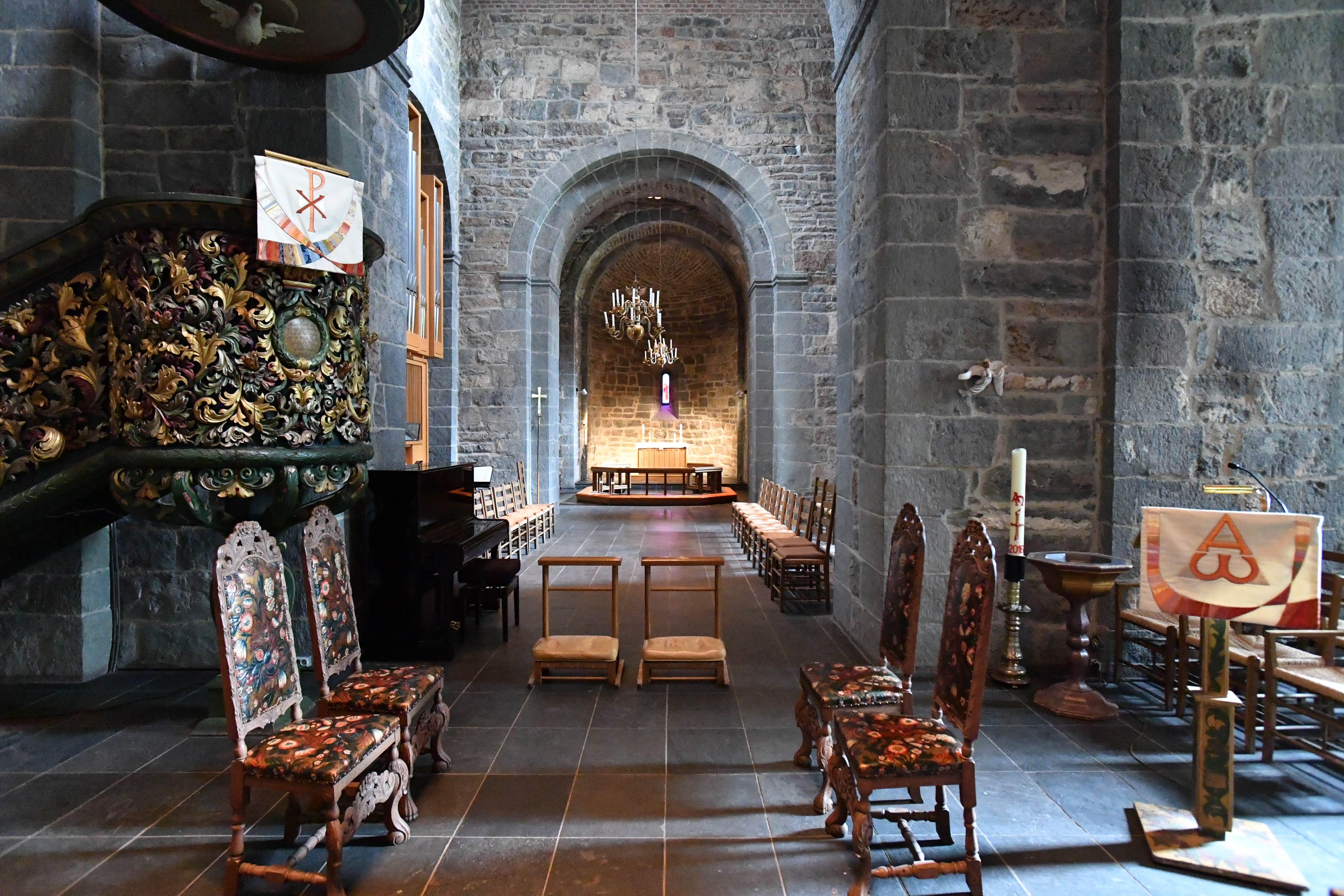Bryllupsoppsett i Gamle Aker kirke. Foto: Petter Kirkemo