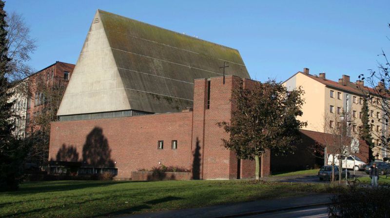 Lilleborg kirke: arkitekten og kunstnerne som skapte kirkerommet.