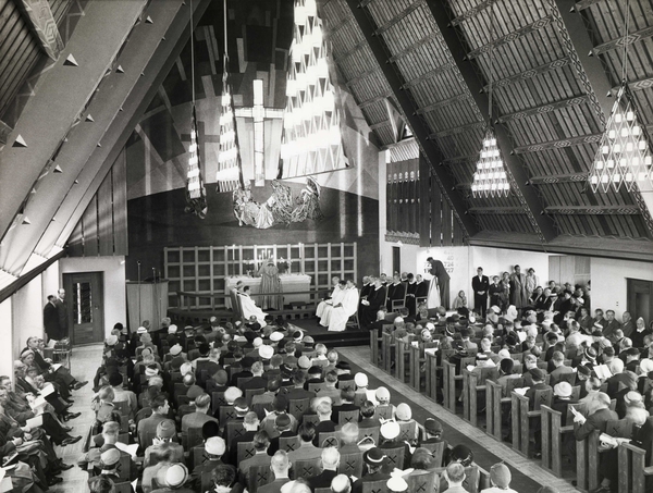 Åpningen av Torshov kirke 1958