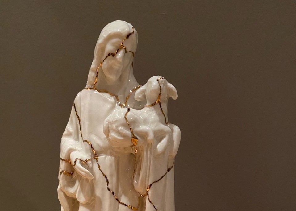 Hyrden-Kintsugi av Anna Maria Stray. Foto: Anne-May Grasaas