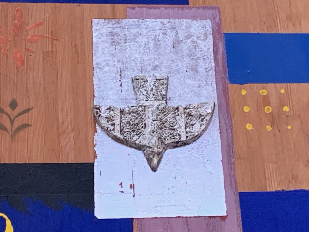 Fra altertavla i Voksen kirke