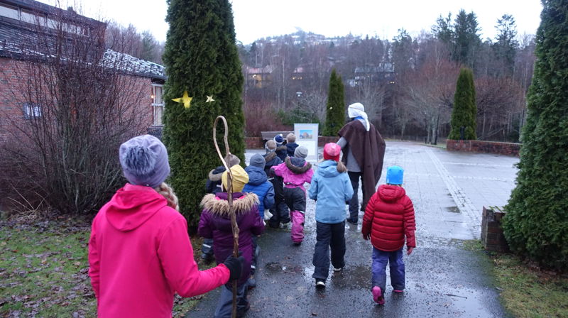 Julevandring med søndagsskolen