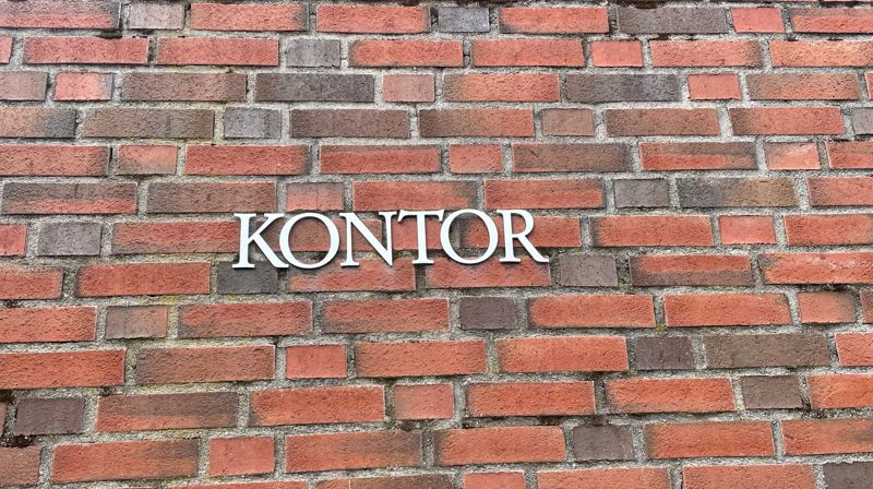Kontorets åpningstider