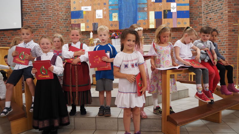Utdeling av 6 års bok