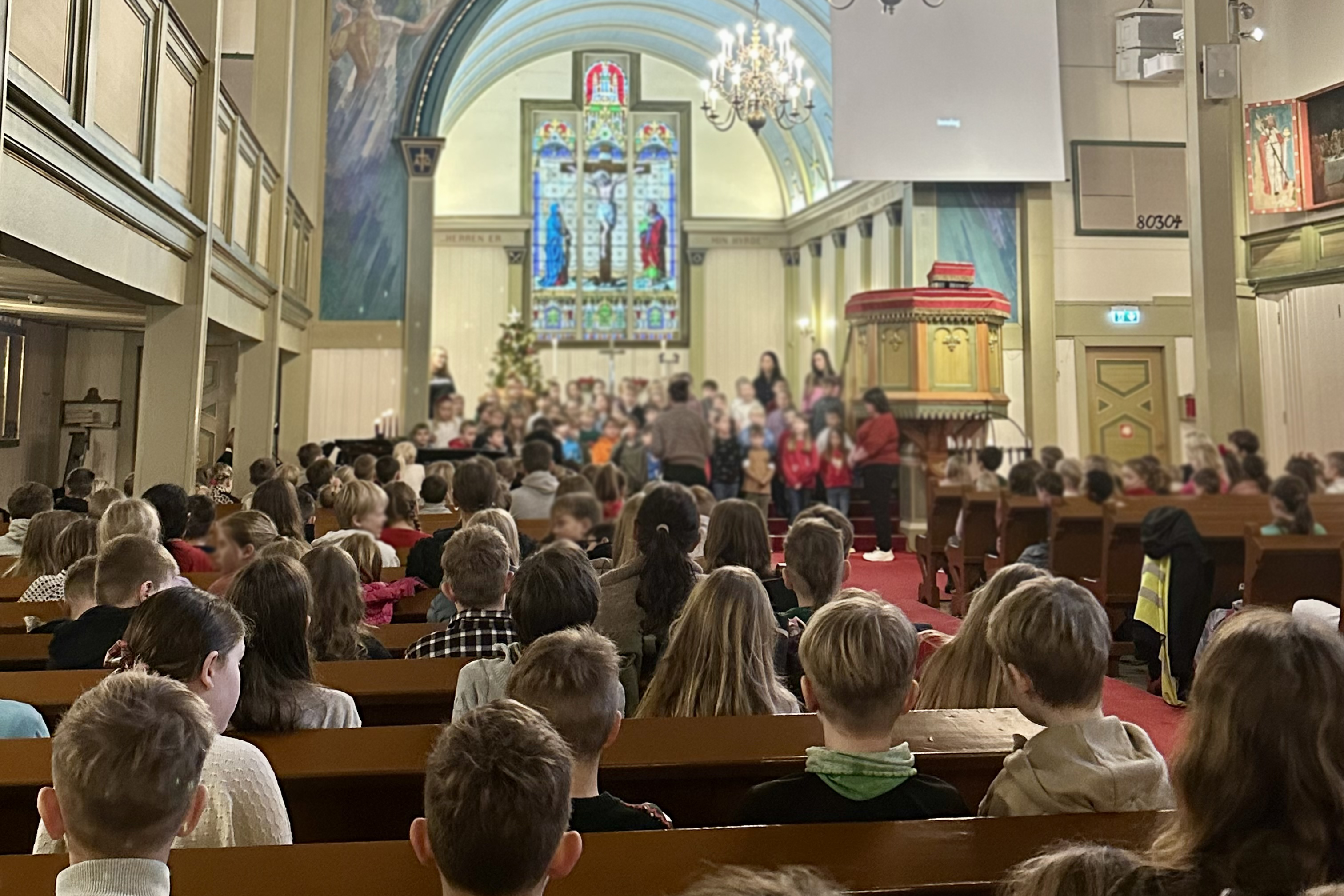 Full juleglede i kyrkjene – barnehagar og skular på besøk