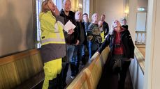 Frå venstre: Åse Lyslo Døssland (Multikonsult), Alexander Myrseth (Riksantikvaren), Tore Heggernes (ØKF), Oddmund Vingdal (Multikonsult), Annlaug Børve (ØKF), Hanne Bottolfsen (Multikonsult), Arne-Magne Fjell (Øygarden kommun), Ingeborg Magerøy (Riksantikvaren) og Halvor Skurtveit (Øygarden Kommune), foto: Jens Meyer (Bjørgvin bispedømme)