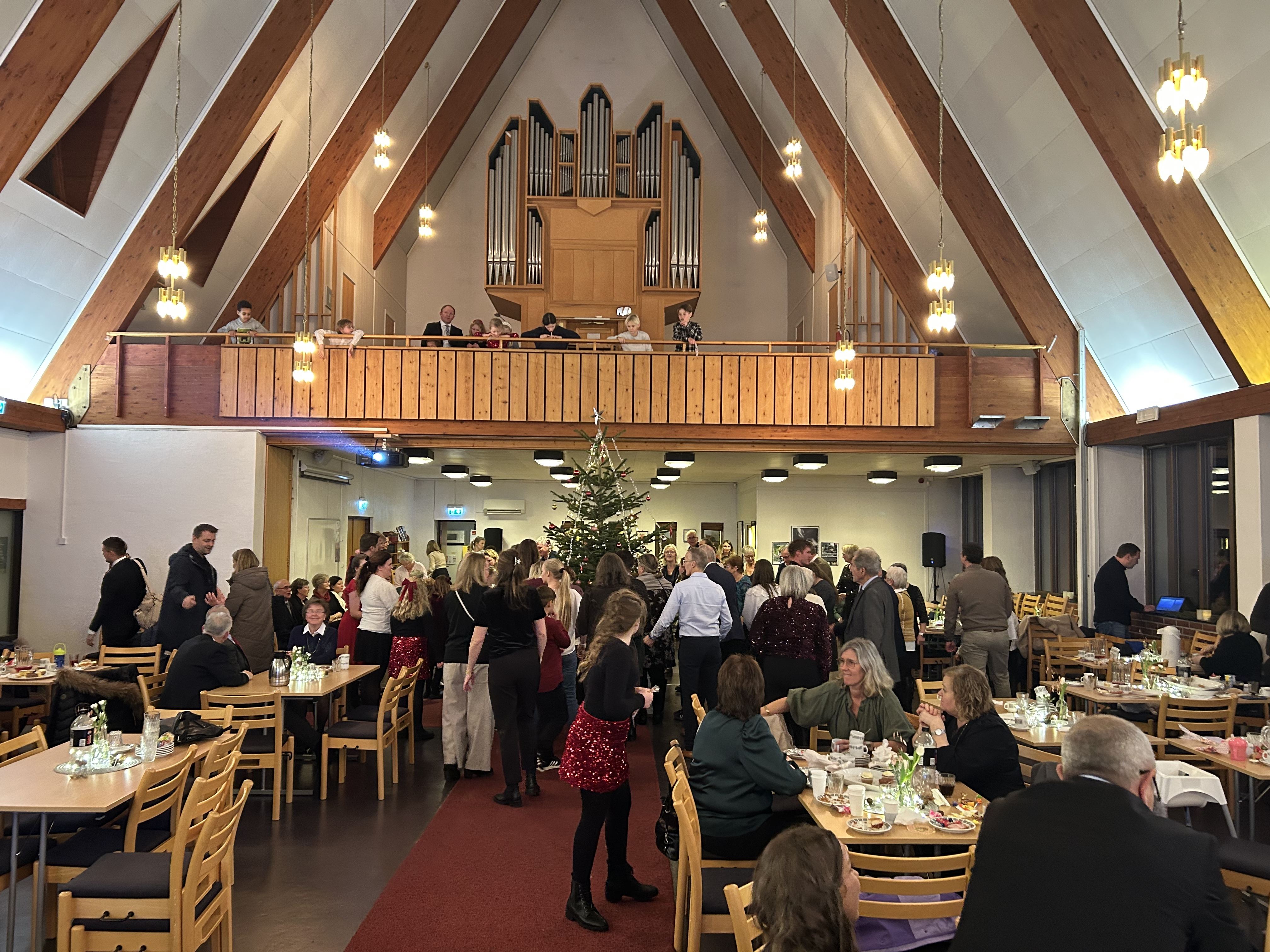 Juletrefest for store og små