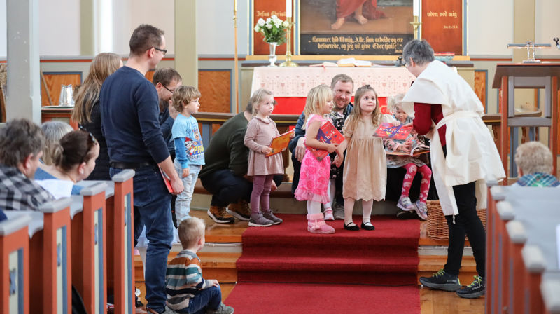 Utdeling av 4-årsbok