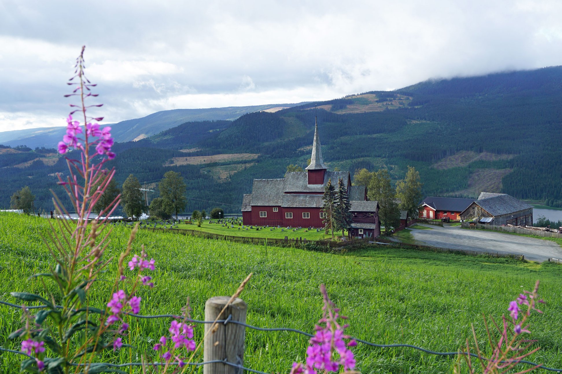 Hegge kyrkje foto Saskia Aleida Van Veen