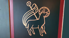 Dør i Volbu kyrkje måla av Sigmund Årseth. Foto Eli Vatn