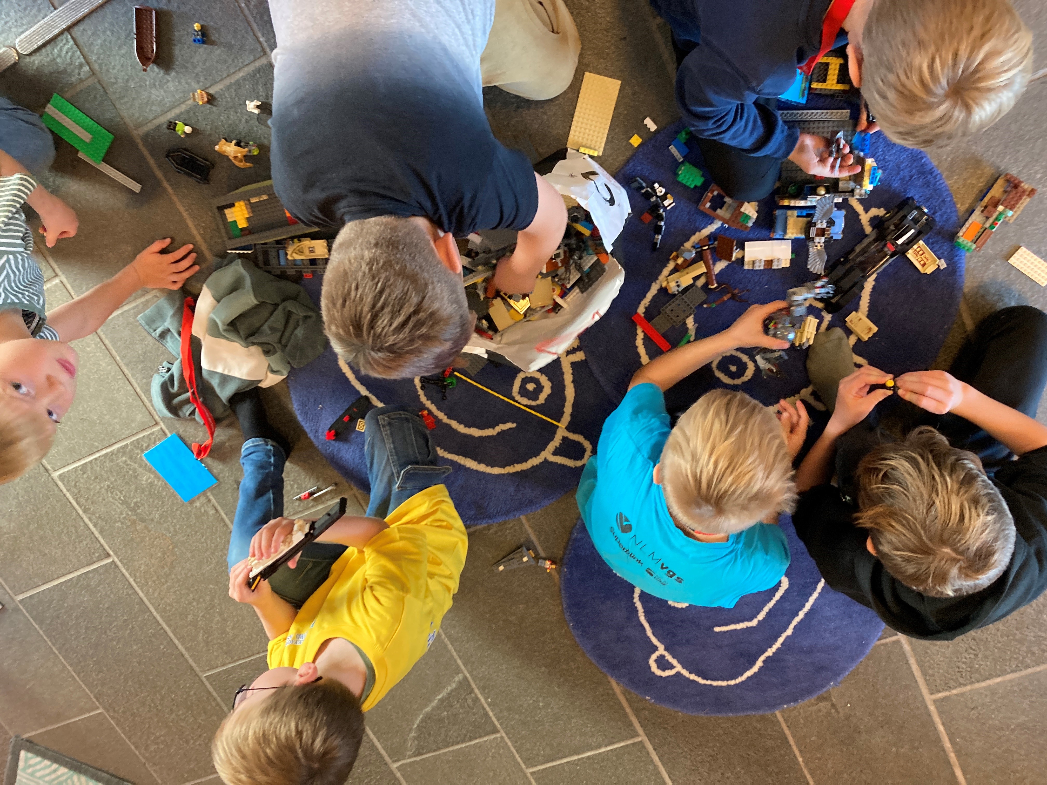 Familiekveld i Kirkestua