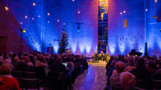 Stemningsfullt i Søm kirke. Foto Anette Strømsbo Gjørv