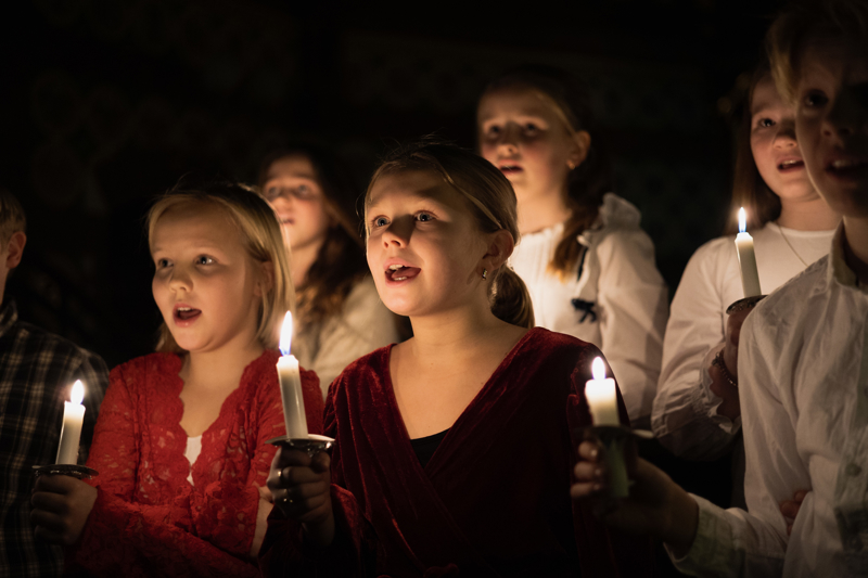 Salmene i advents- og juletiden rommer følelser som glede, sorg, forventning og ettertanke. Foto: Den norske kirke