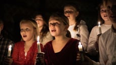 Salmene i advents- og juletiden rommer følelser som glede, sorg, forventning og ettertanke. Foto: Den norske kirke