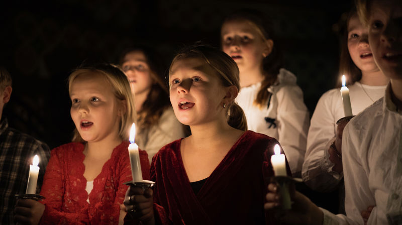Salmene i advents- og juletiden rommer følelser som glede, sorg, forventning og ettertanke. Foto: Den norske kirke