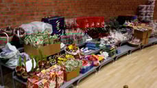 Gevinstene ligger klare til julemessa