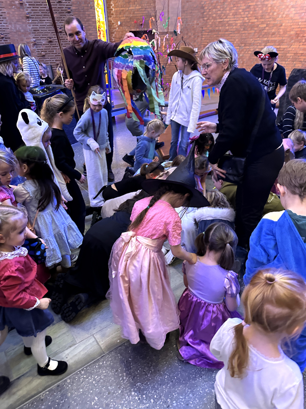 Plutselig kommer innholdet ut