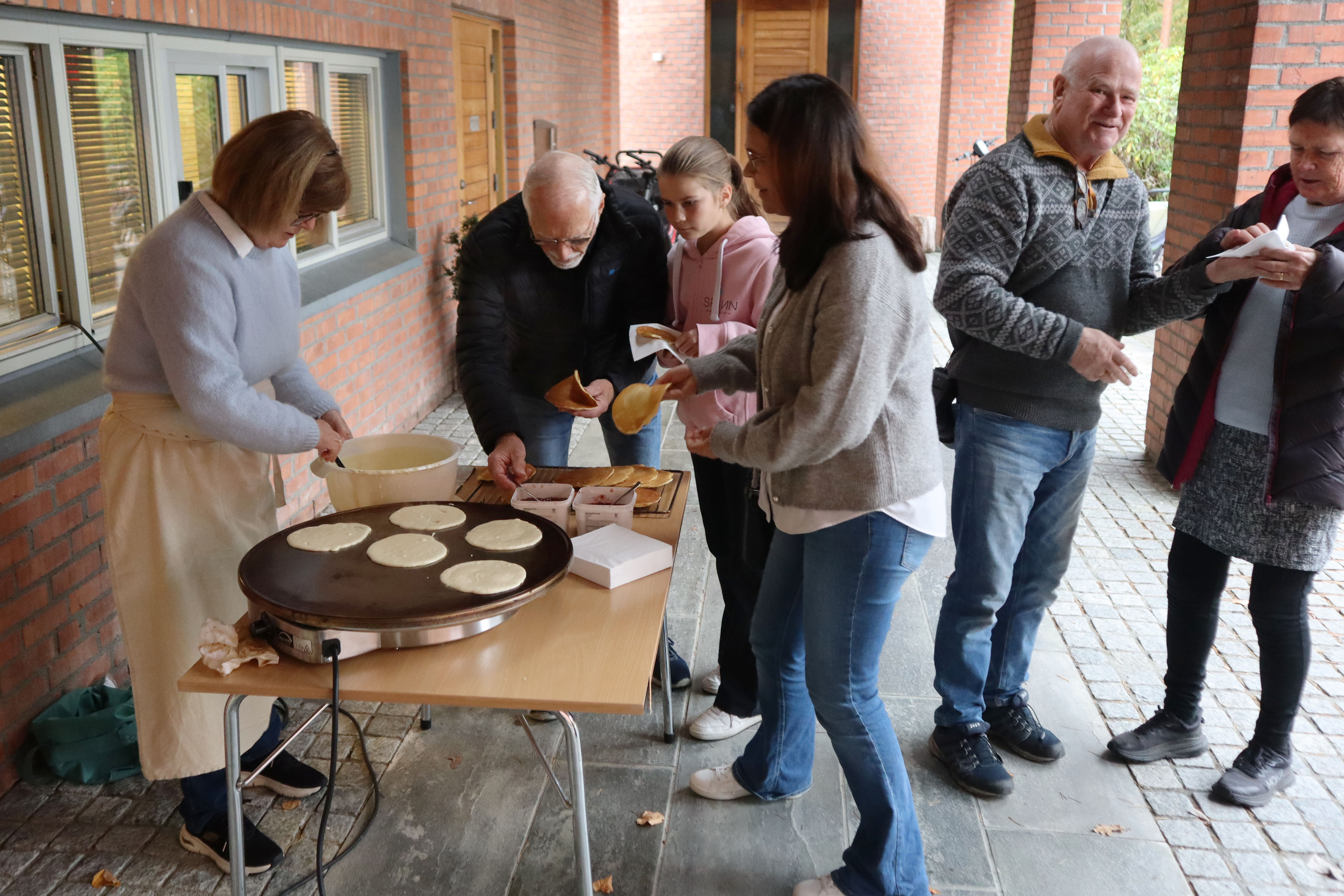 Nystekte sveler til kirkekaffen