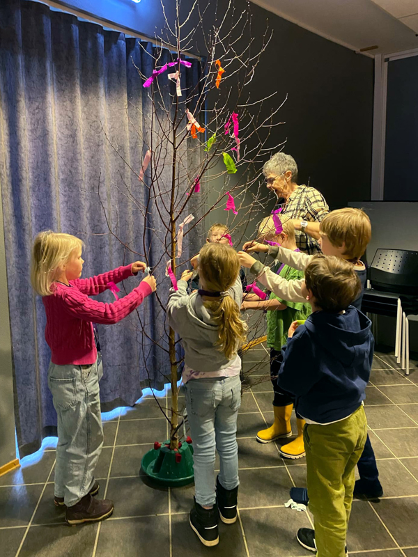 Pynting til gudstjenesten  til søndag