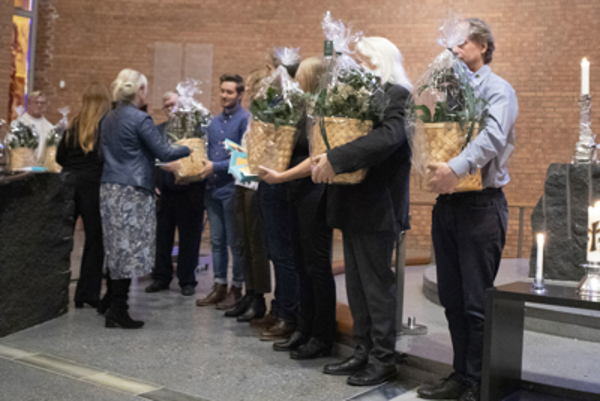 Det gamle menighetsrådet fikk takk og blomster