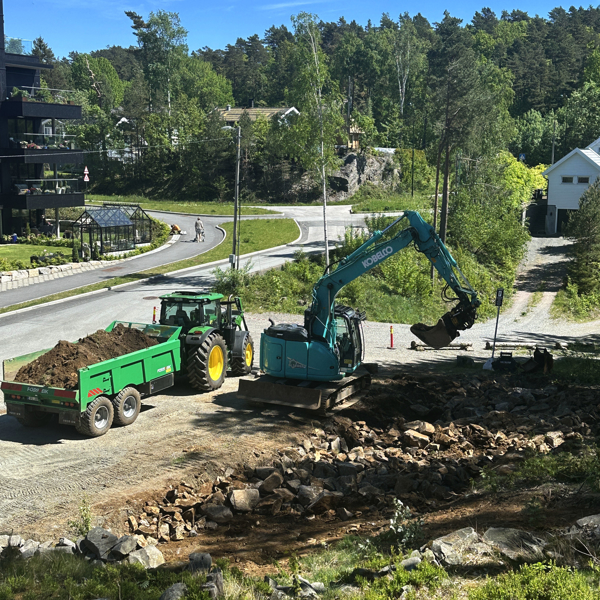 Anleggsarbeid - skal bli parkeringsplass