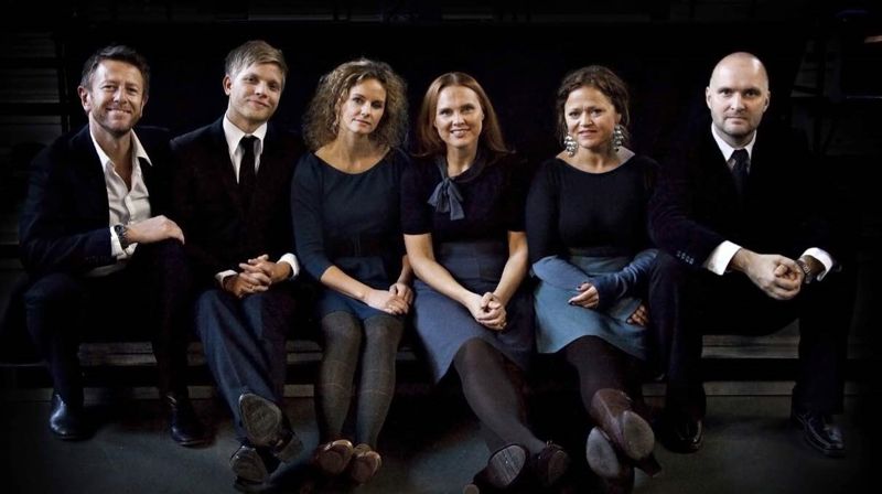 PUST består av Camilla Susann Haug (sopran), Anne Hilde Grøv (sopran), Elisabeth Anvik (alt), Jostein Hasselgård (tenor), Håvard Gravdal (baryton) og Mads Iversen (bass). Mattis Myrland er med som tenorvikar på årets juleturné.