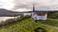 Fluberg kirke - foto: B. Stuedal