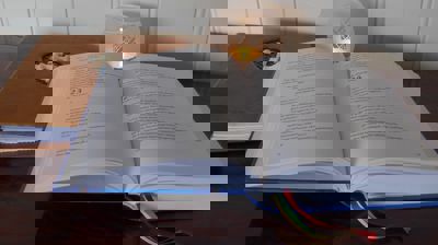 Åarjelsaemien bijpeleteeksth goltelidh - bibeltekster på sørsamisk