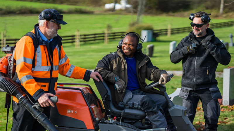 Sesongarbeidere og sommervikarer - kirkegårdsdrift
