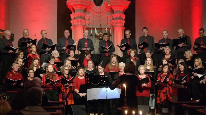 Fra den årlige julekonserten med Skjeberg kirkekor og ungdomskoret Exodus i Skjeberg kirke.