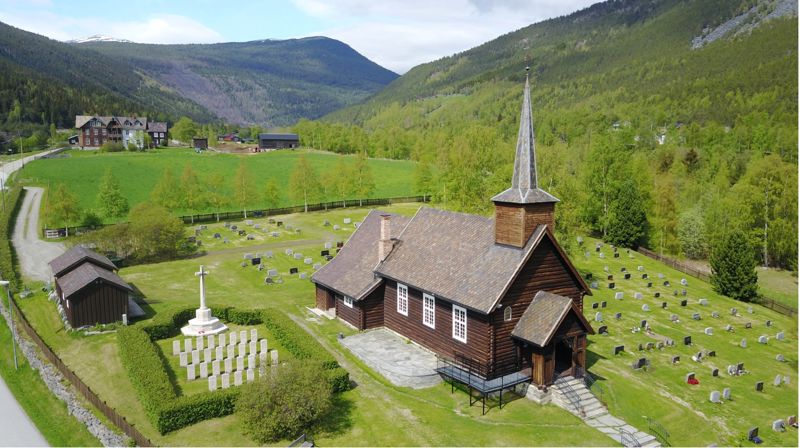 Sommervikar på gravplassene i Sel