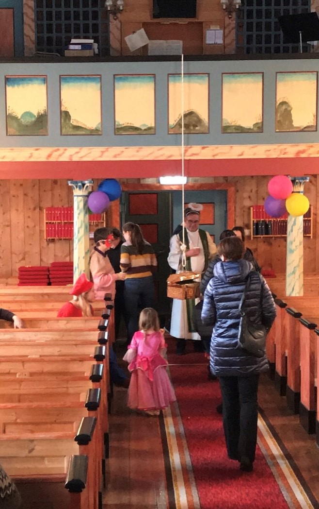 Velkommen til fastelavngudstjeneste i Sigerfjord kirke!