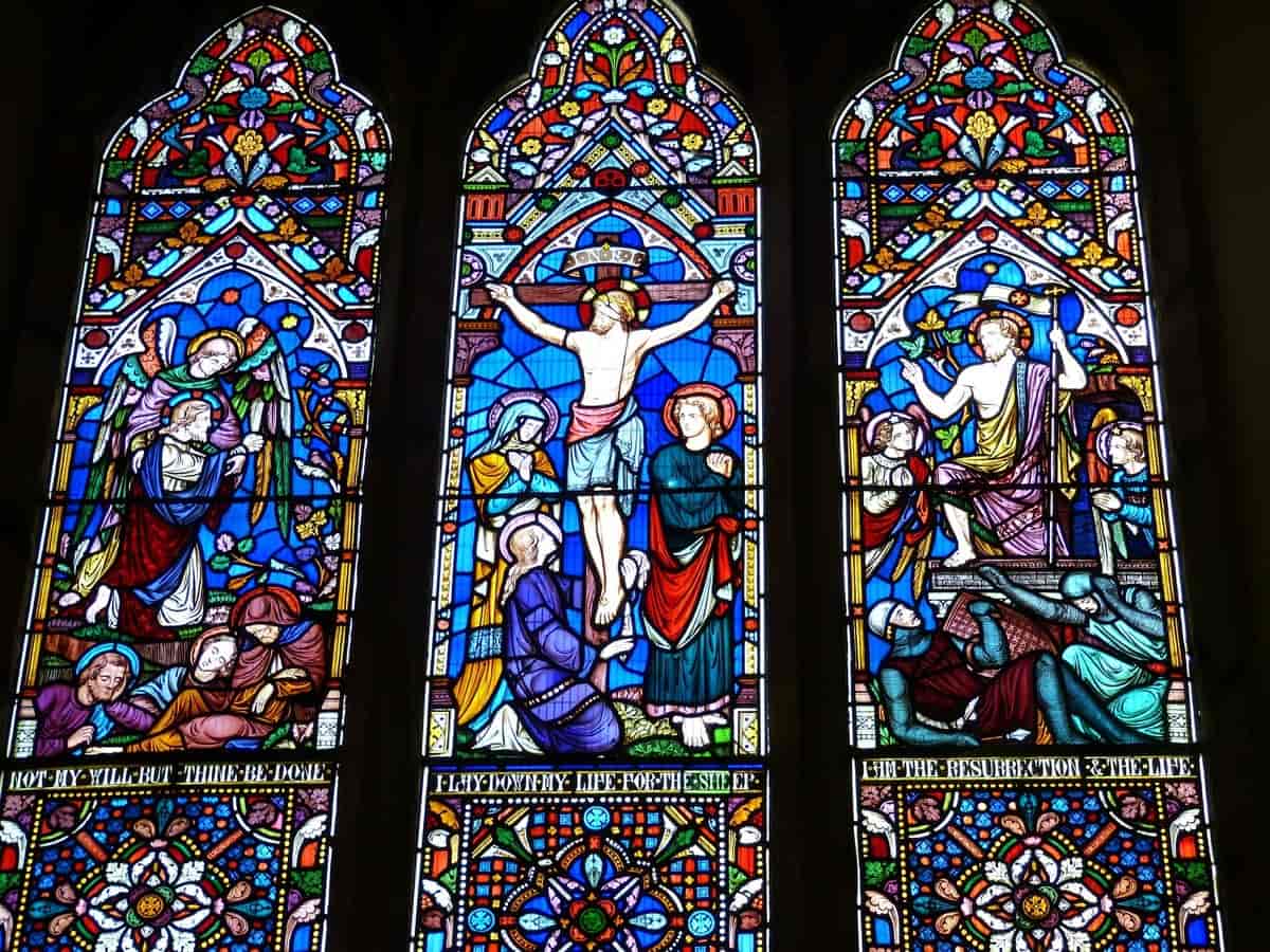 DEN STILLE UKE OG PÅSKEUKEN