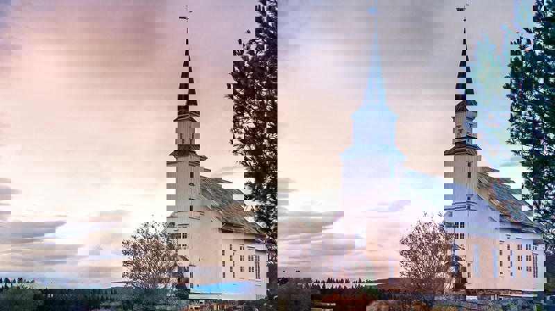 Henning kyrkje 150 år